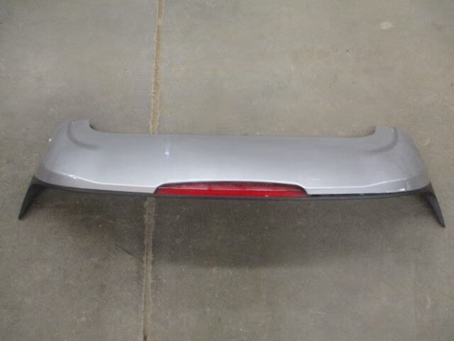 Pre-Owned Jeep Cherokee Rear Spoiler Wing with Brake Light Lamp K5373