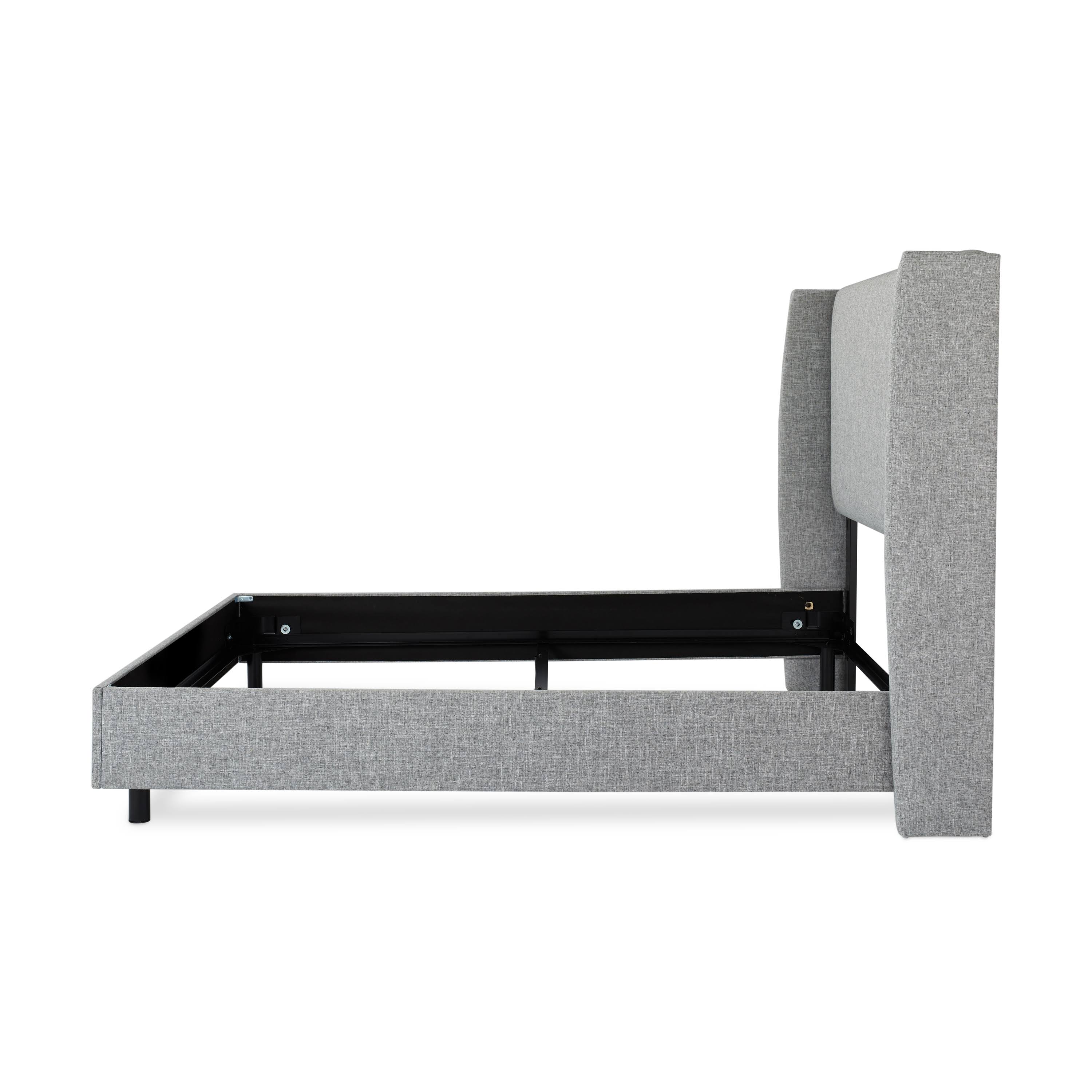 Wingback Bed King T8173