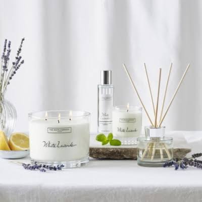 White Lavender Large Candle F468