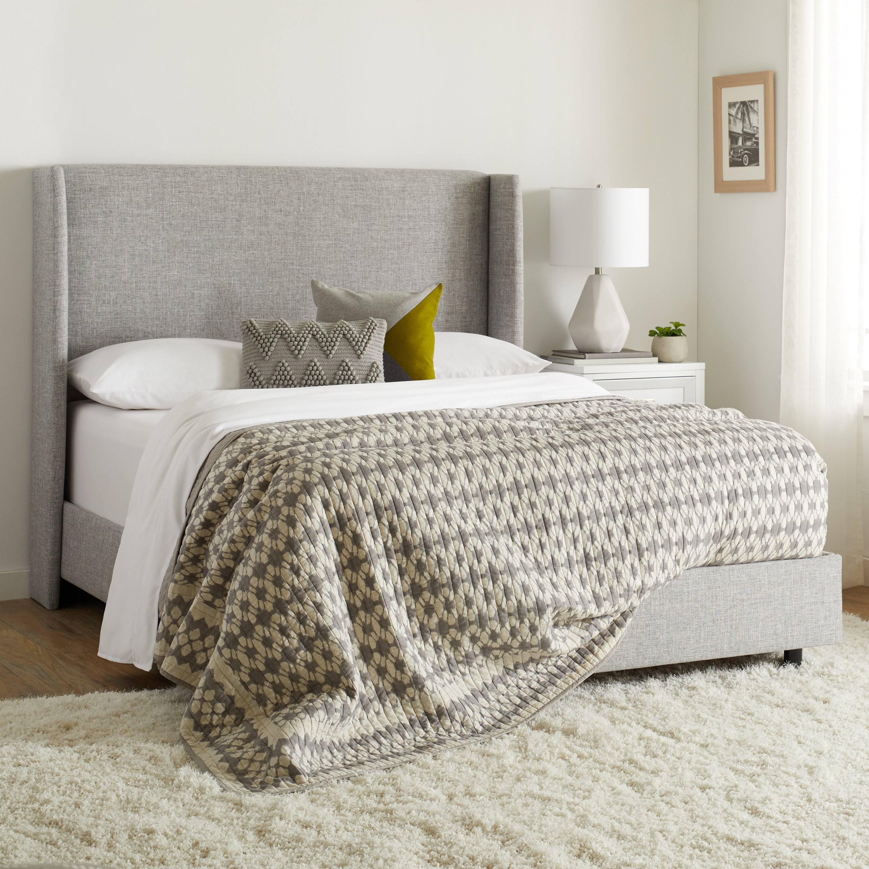 Wingback Bed King T8173