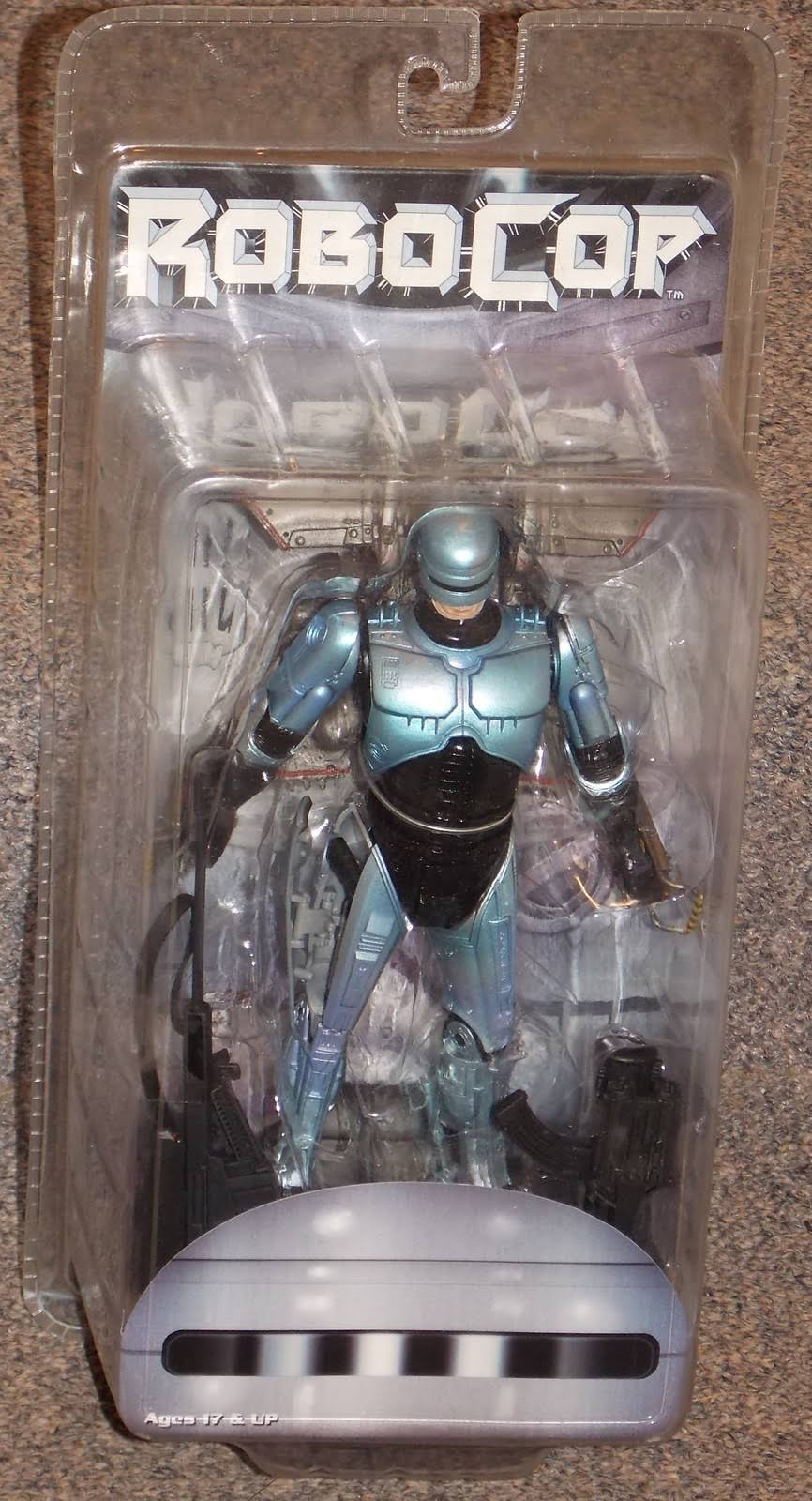 7x22 Ultra Deluxe Figure with Jetpack and Assault Cannon S26187