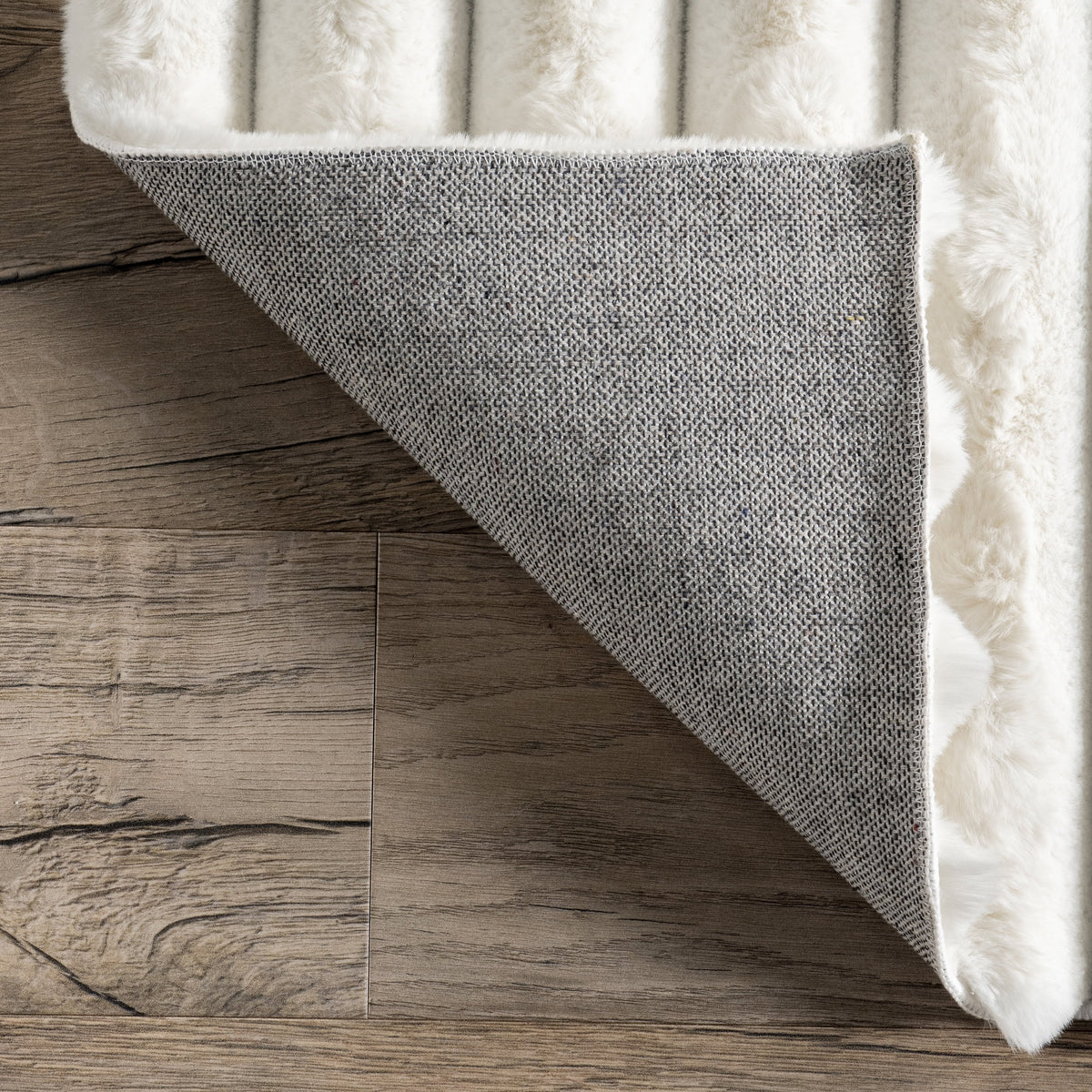 Faux Rabbit Machine Washable Area Rug L3295