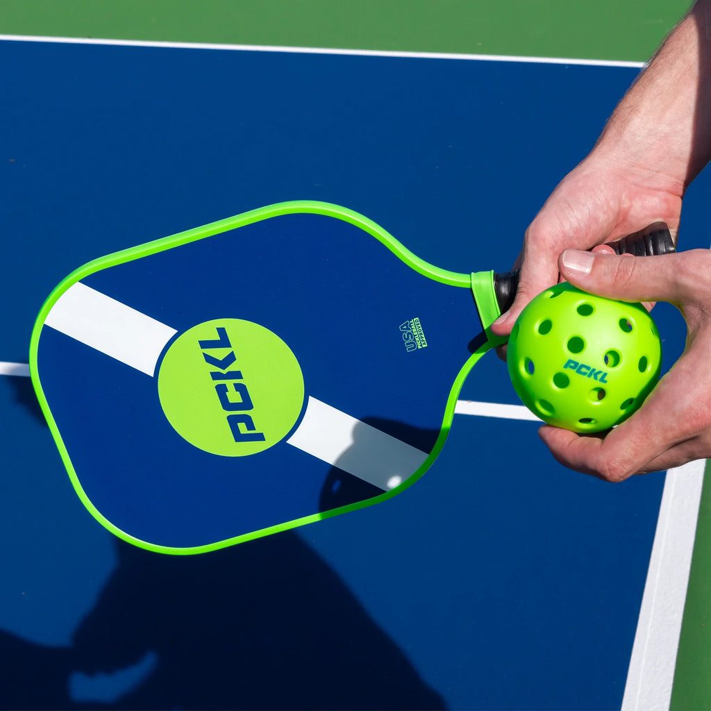 2 Paddle and 4 Ball Pickleball Set E903996
