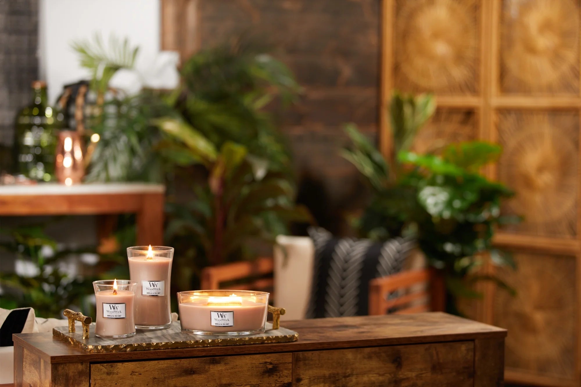 Vanilla Sea Salt Ellipse Candle N293997